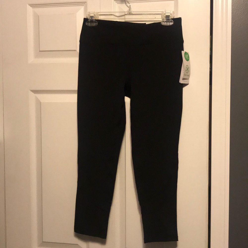 Gaiam mesh yoga Capri pants